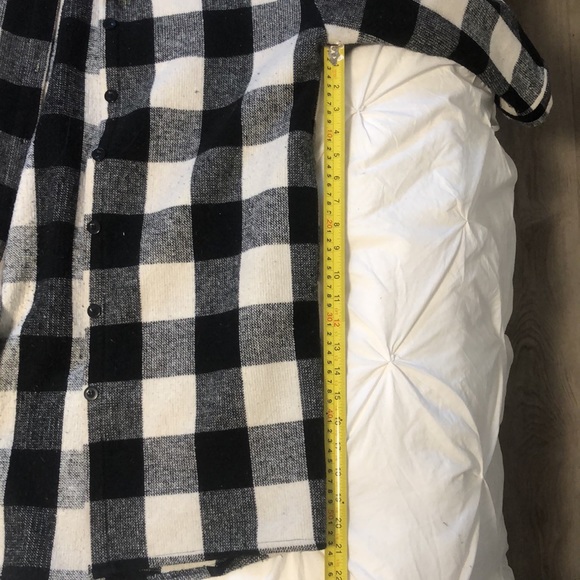 Beautiful plaid jacket! Size small! - Picture 2 of 3